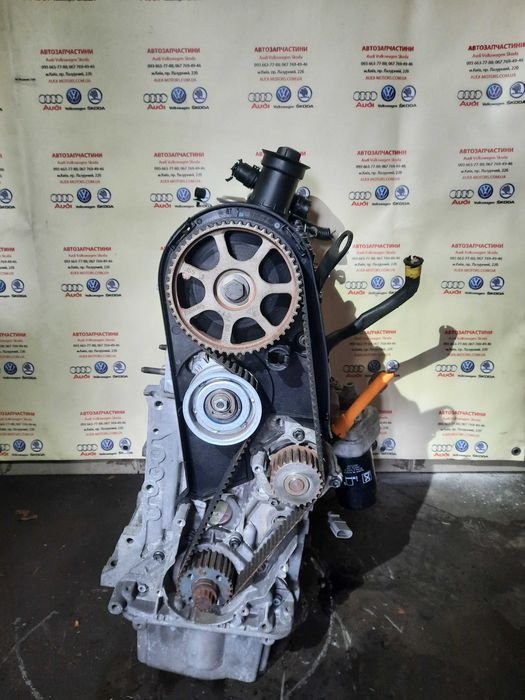 Двигун Audi A3 1.6 (BGU) AVU Volkswagen touran Golf  мотор двигатель