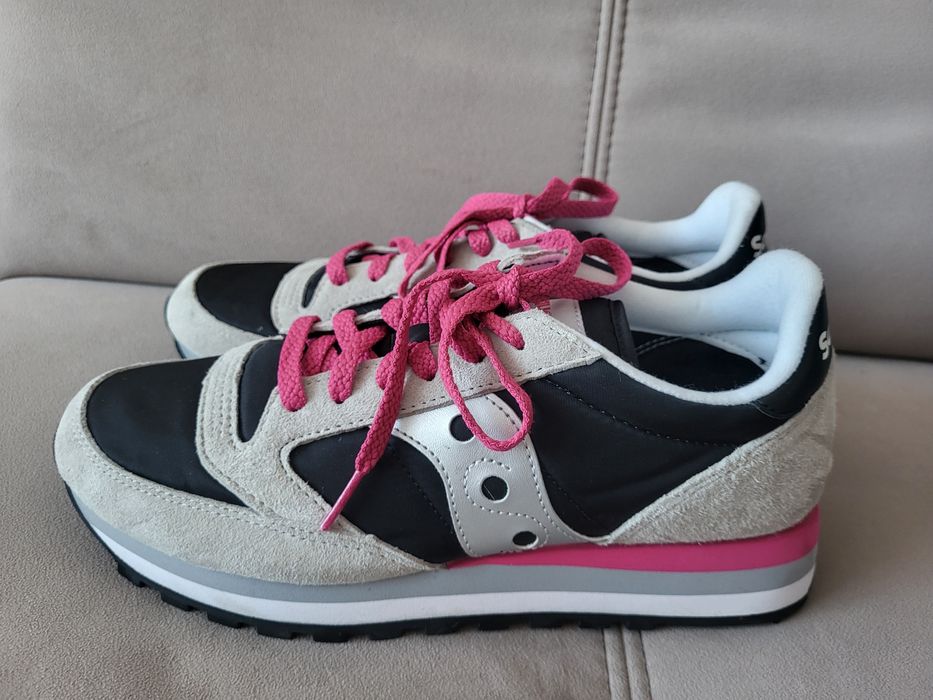 Продам нові кросівки ТМ Saucony
