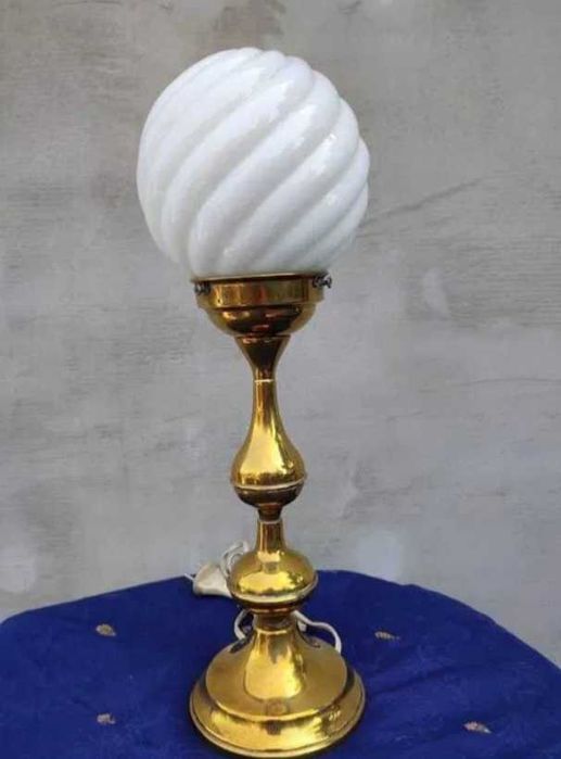 Art deco,mosiężna lampka wys.43,5 cm.
