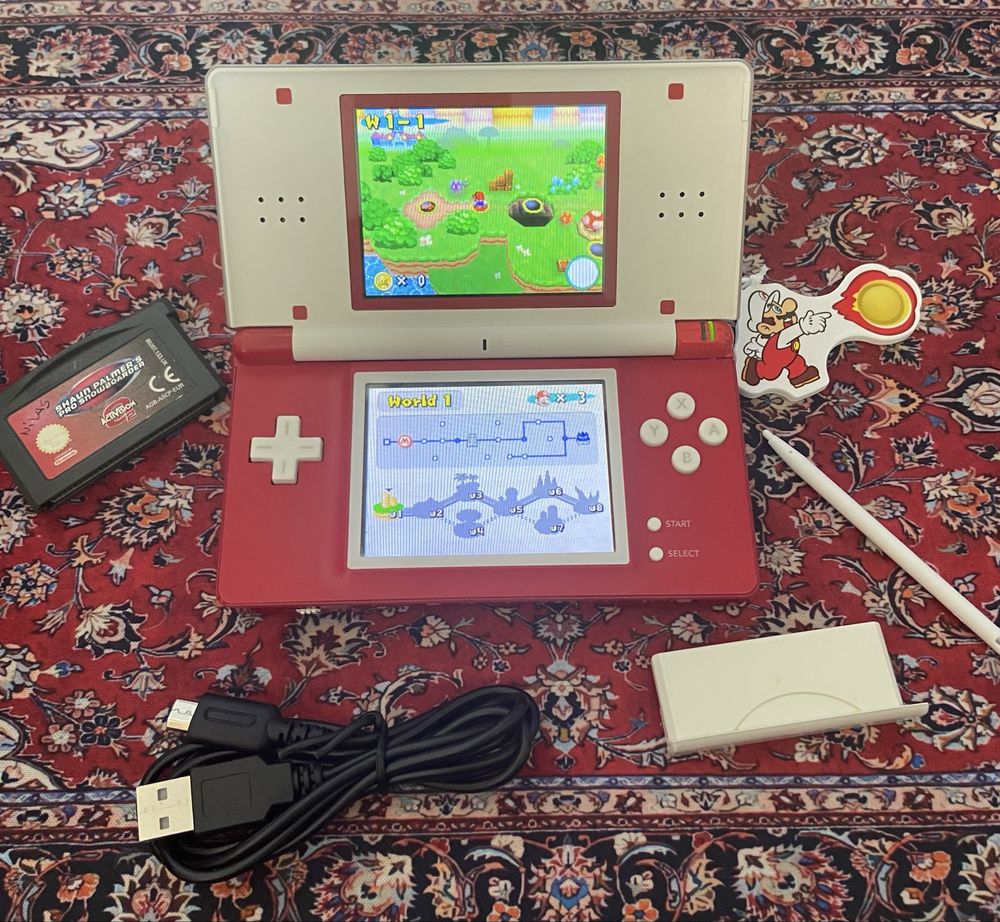 Nintendo DS Lite