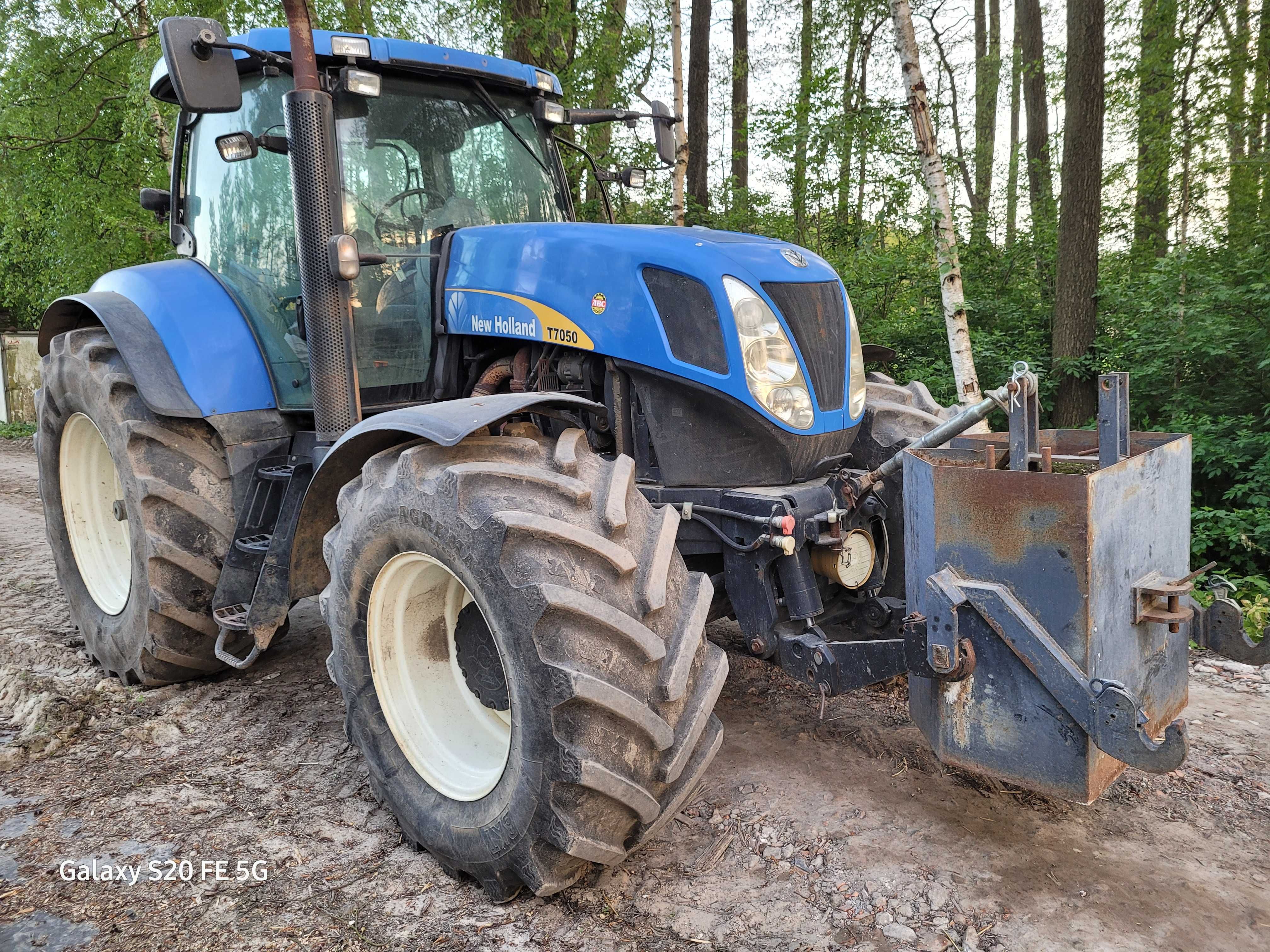 Sprzedam ciągnik New Holland T7050