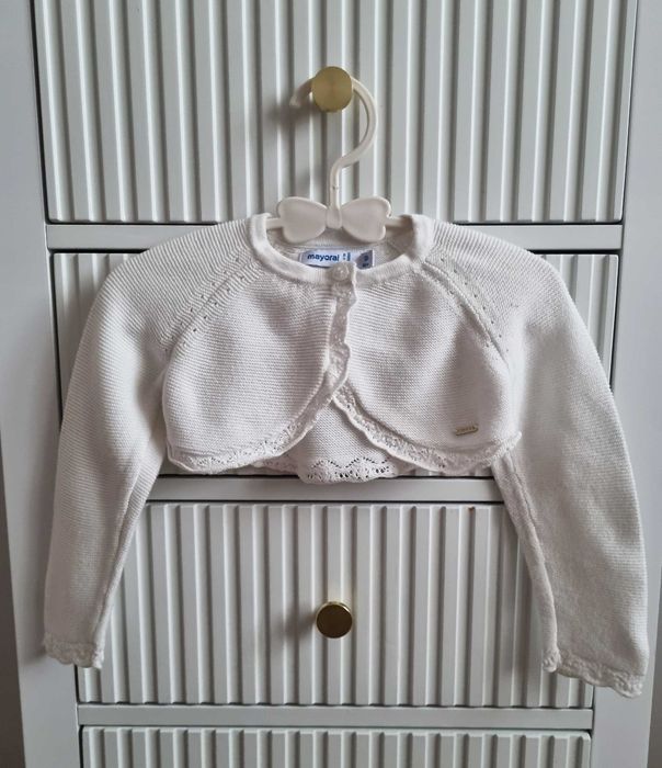 Biały sweterek Mayoral