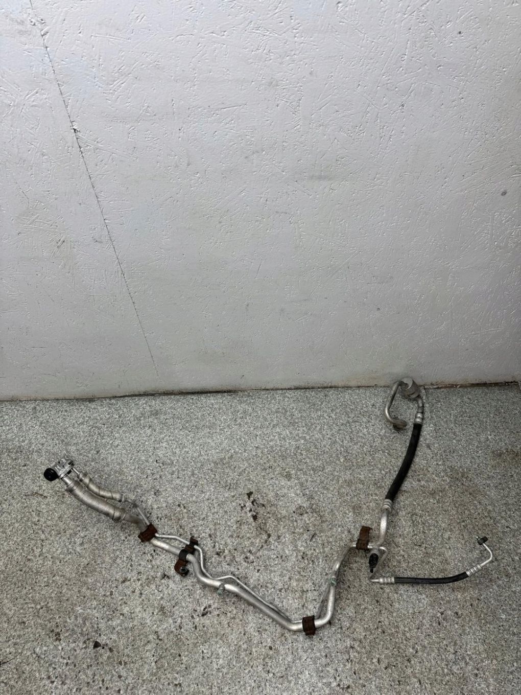 PRZEWÓD RURKA WĄŻ KLIMATYZACJI HYUNDAI IX35 2010-2015 97775-2y300