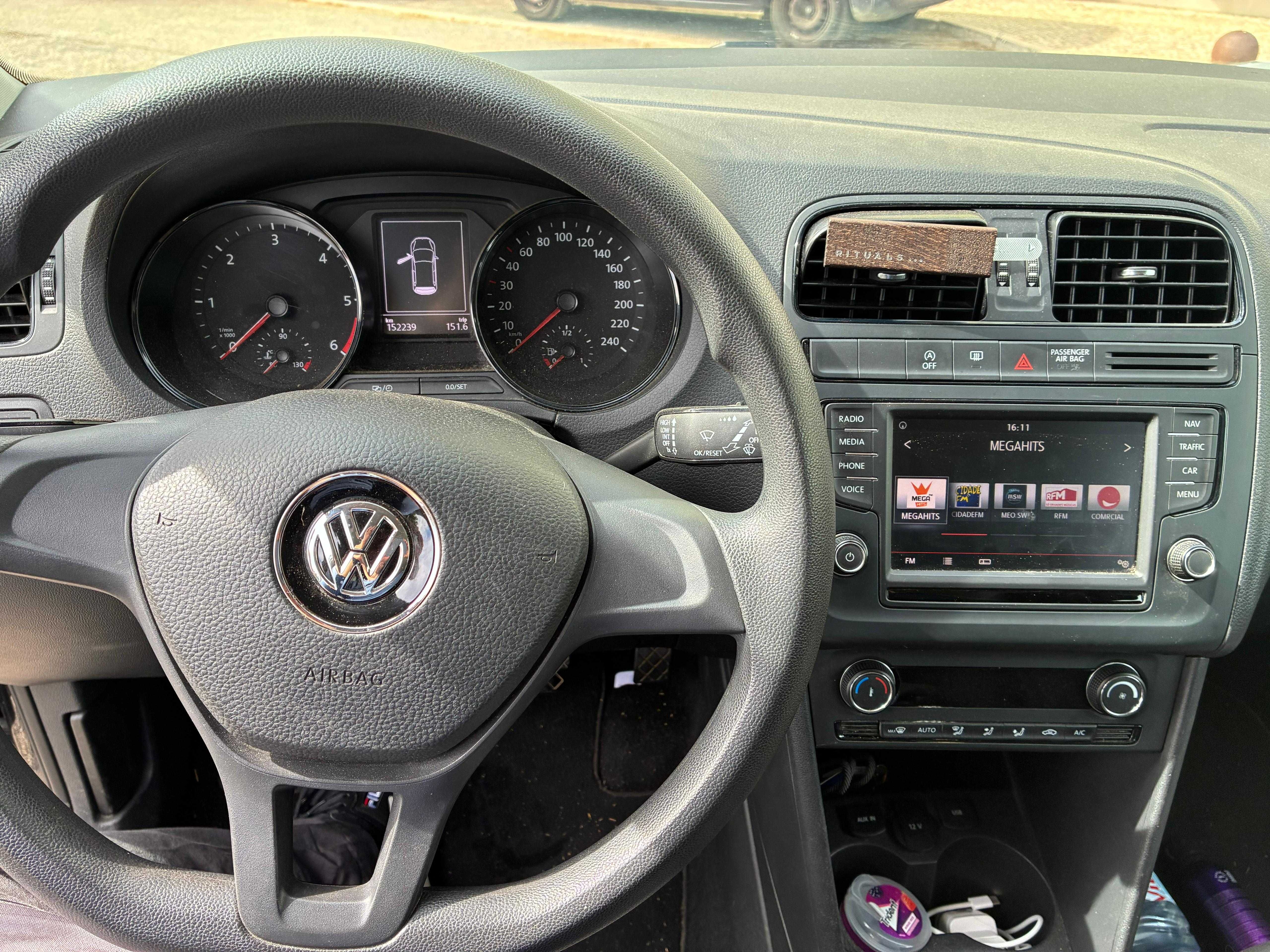 VW Polo 1.4 TDi 75cv - 2016