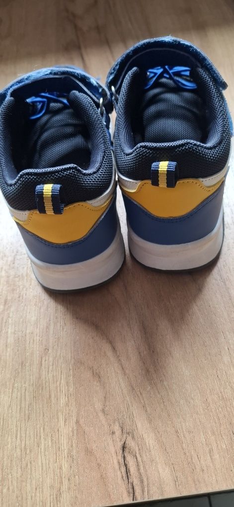 Nowe adidasy chlopiece 34