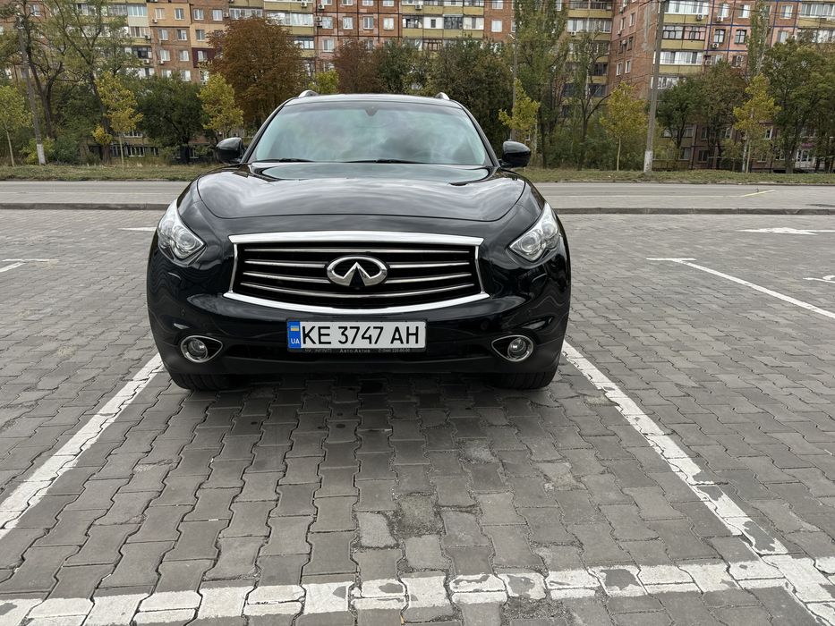 Продам Infiniti Fx37