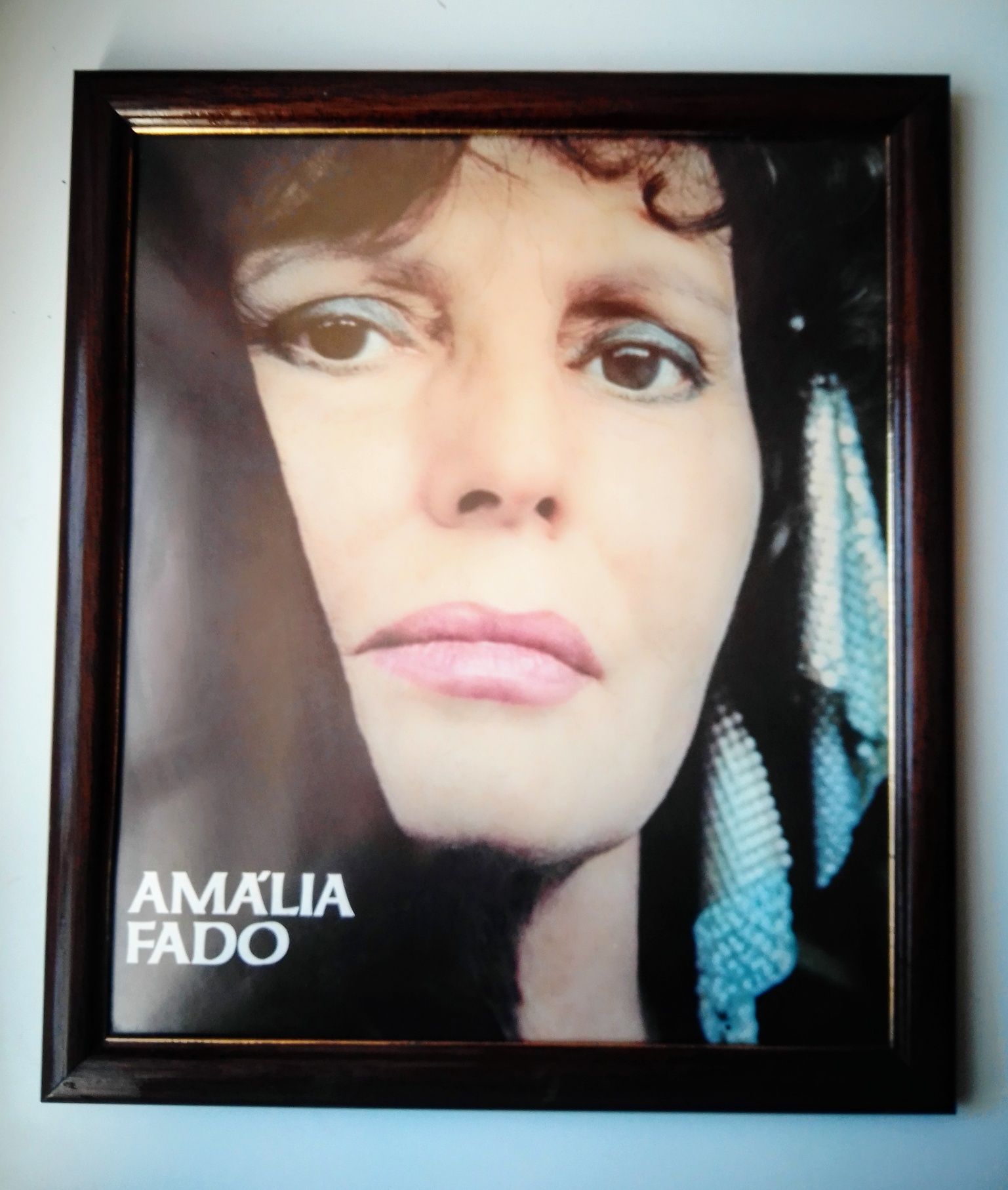 2 Quadros de Amália Rodrigues os 2-25€.