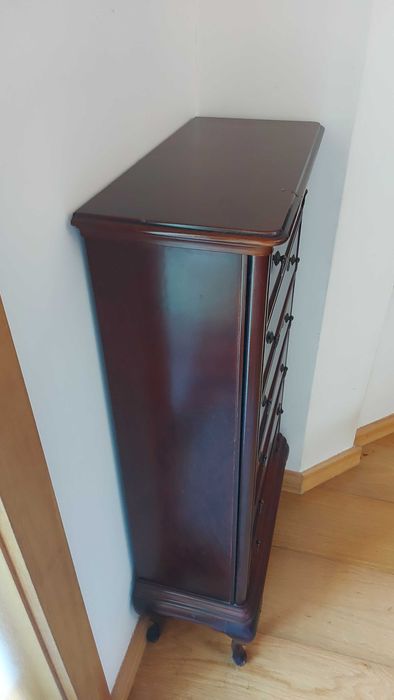 Cómoda vintage em madeira – 6 gavetas, pés trabalhados 45x20x86cm