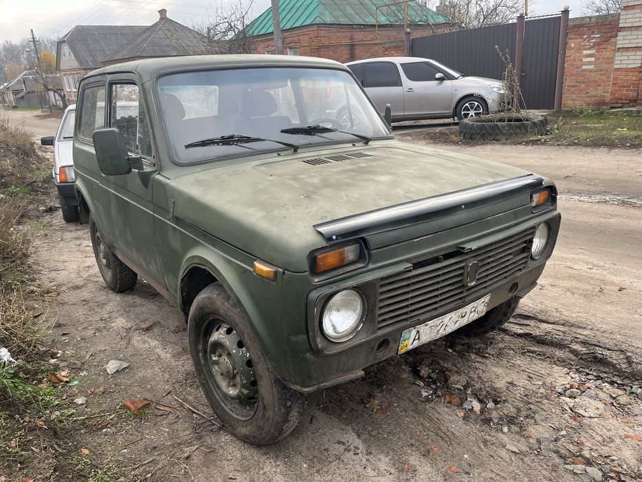 Продам ниву на полном ходу