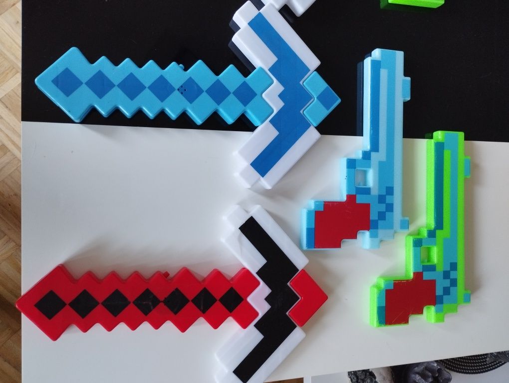 Zestaw Minecraft, miecz, pistolet, karabin, topór