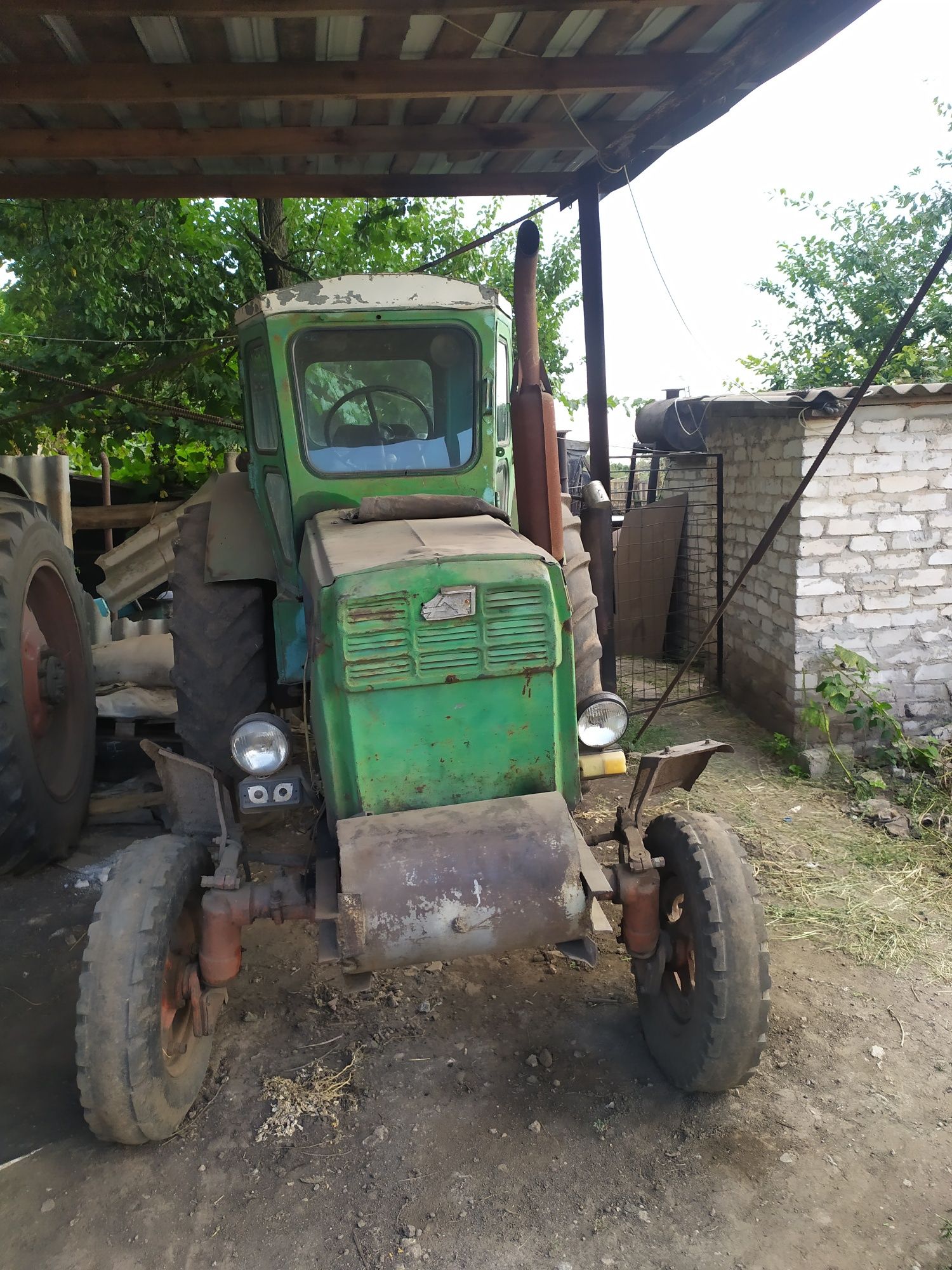 Продам Трактор т-40