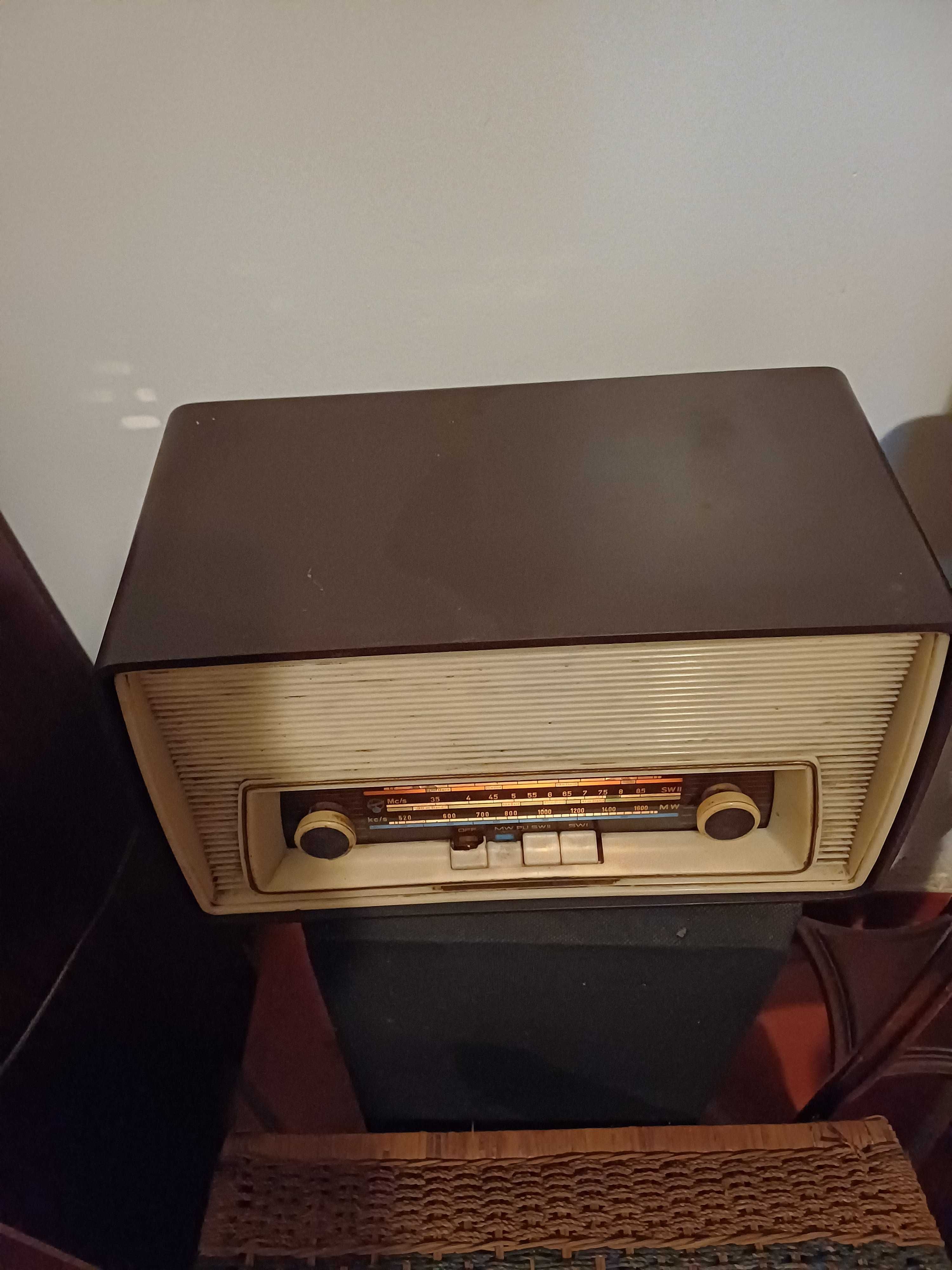 Radio BLAUPUNKT antigo