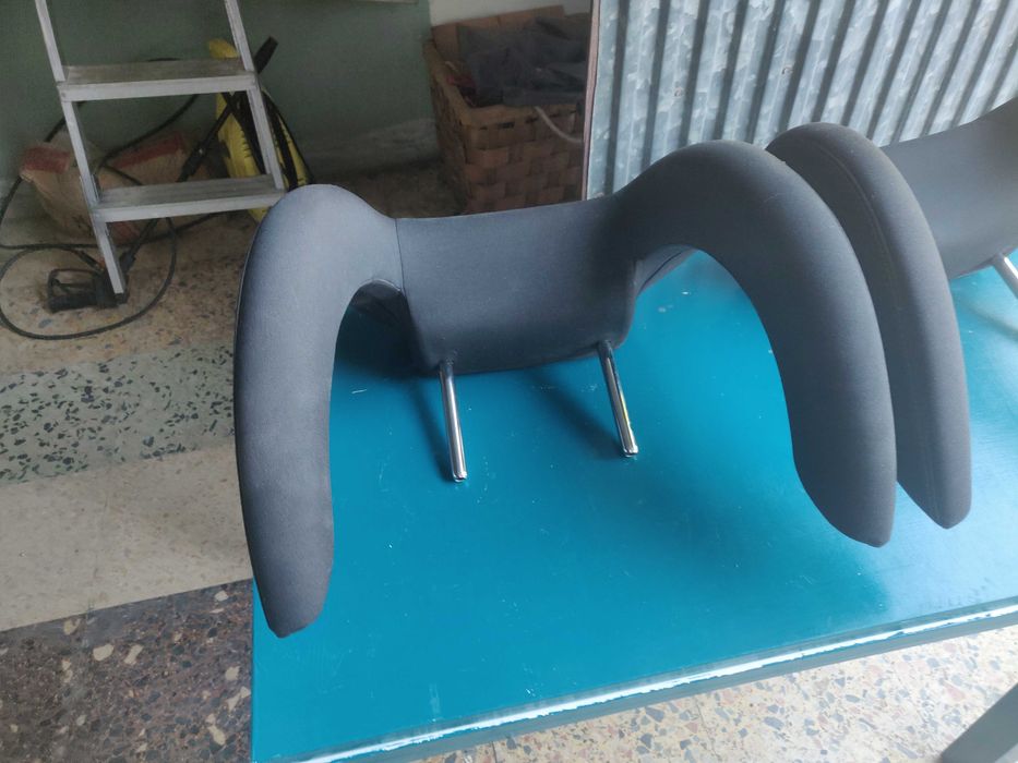 Suportes de cabeça para banco