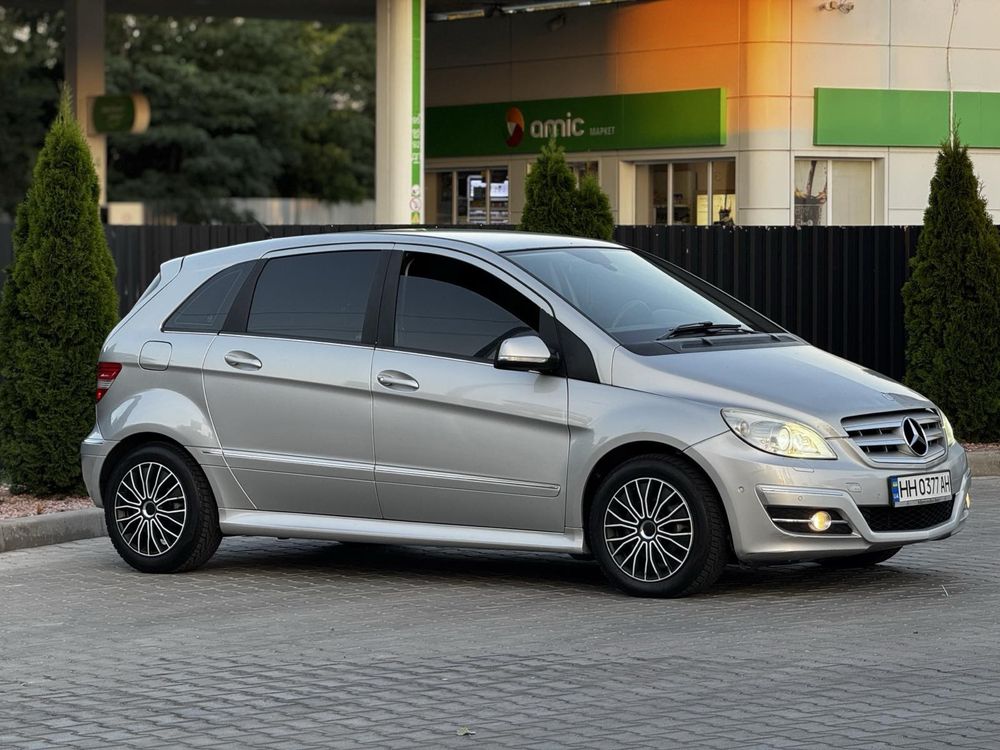 Продам Mercedes B-класса 2010 г. 1.7 Автомат 7 передач