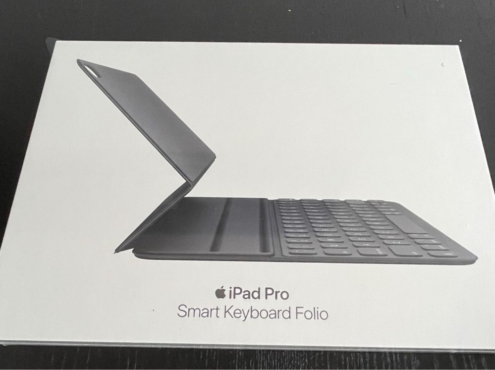 Vendo capa com teclado para iPad Pro 11’’ usada