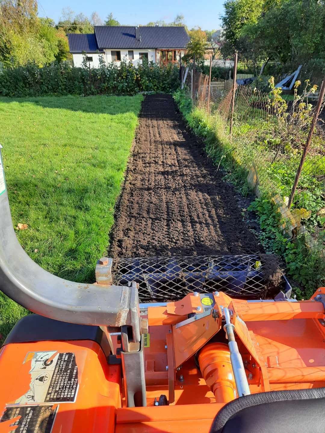 Usługi glebogryzarką separacyjną , zakładanie trawników