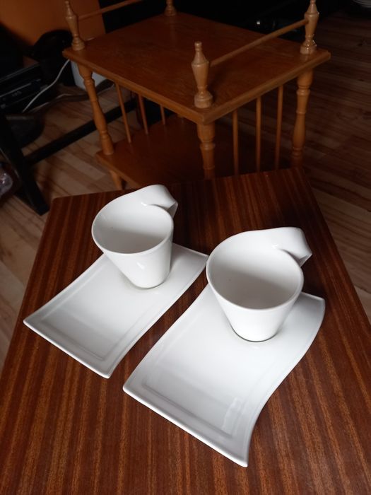 Dwa zestawy porcelanowe duo fala i talerze muszle 4 plus 1