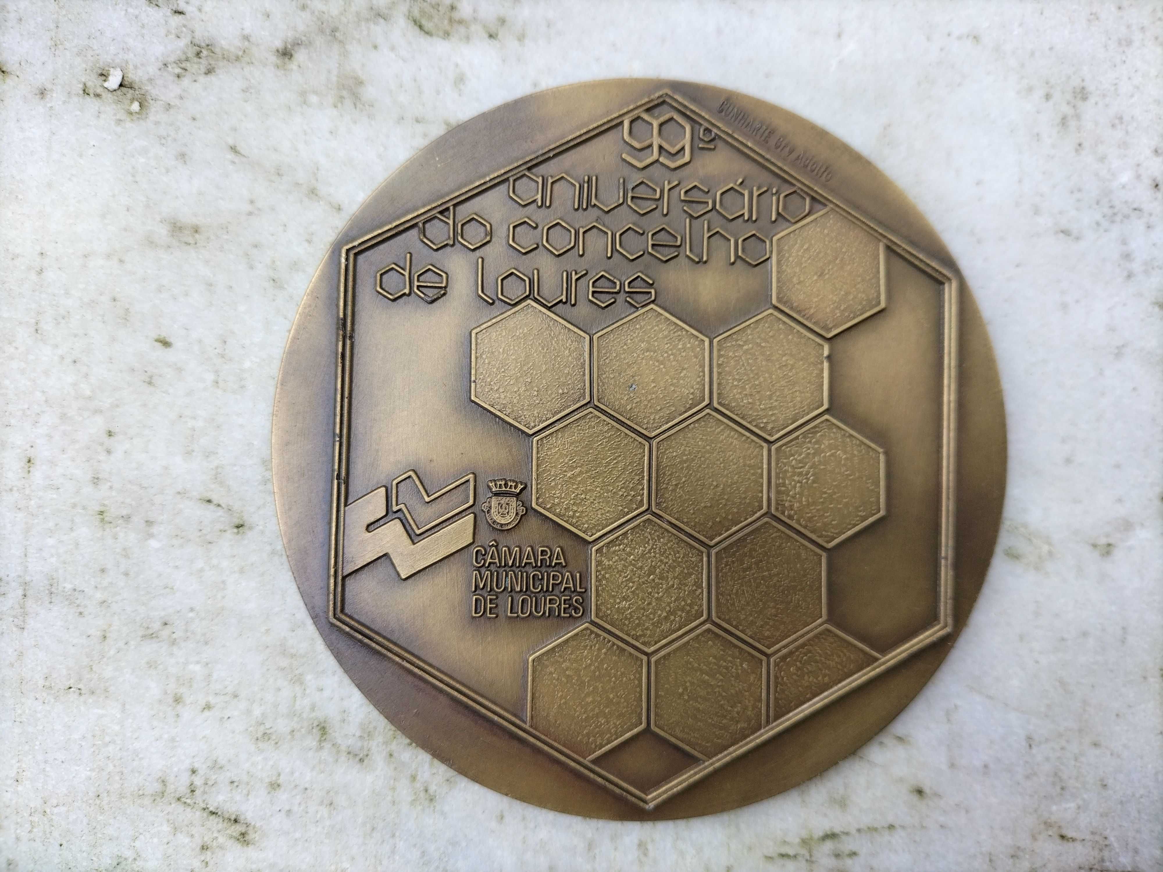 Medalhas alusivas ao Município de Loures