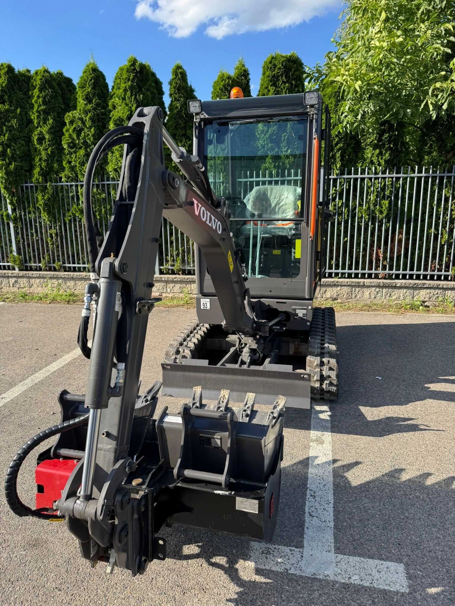 Minikoparka VOLVO EC18E ! 3 Łyżki + Szybkozłącze mechaniczne i inne !