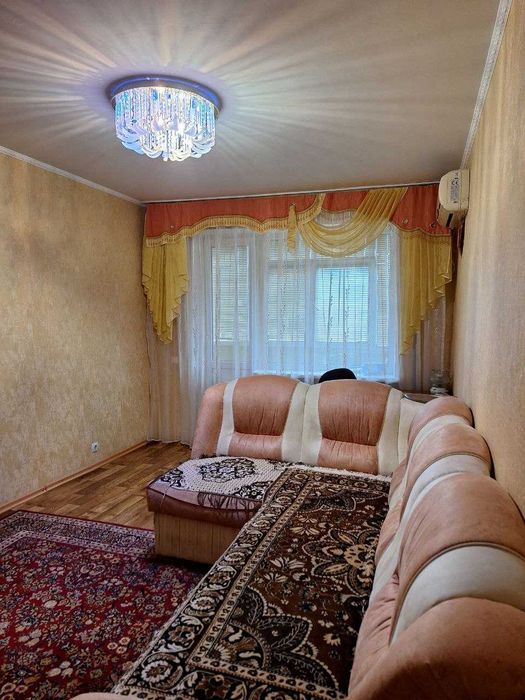 Продам двокімнатну квартиру