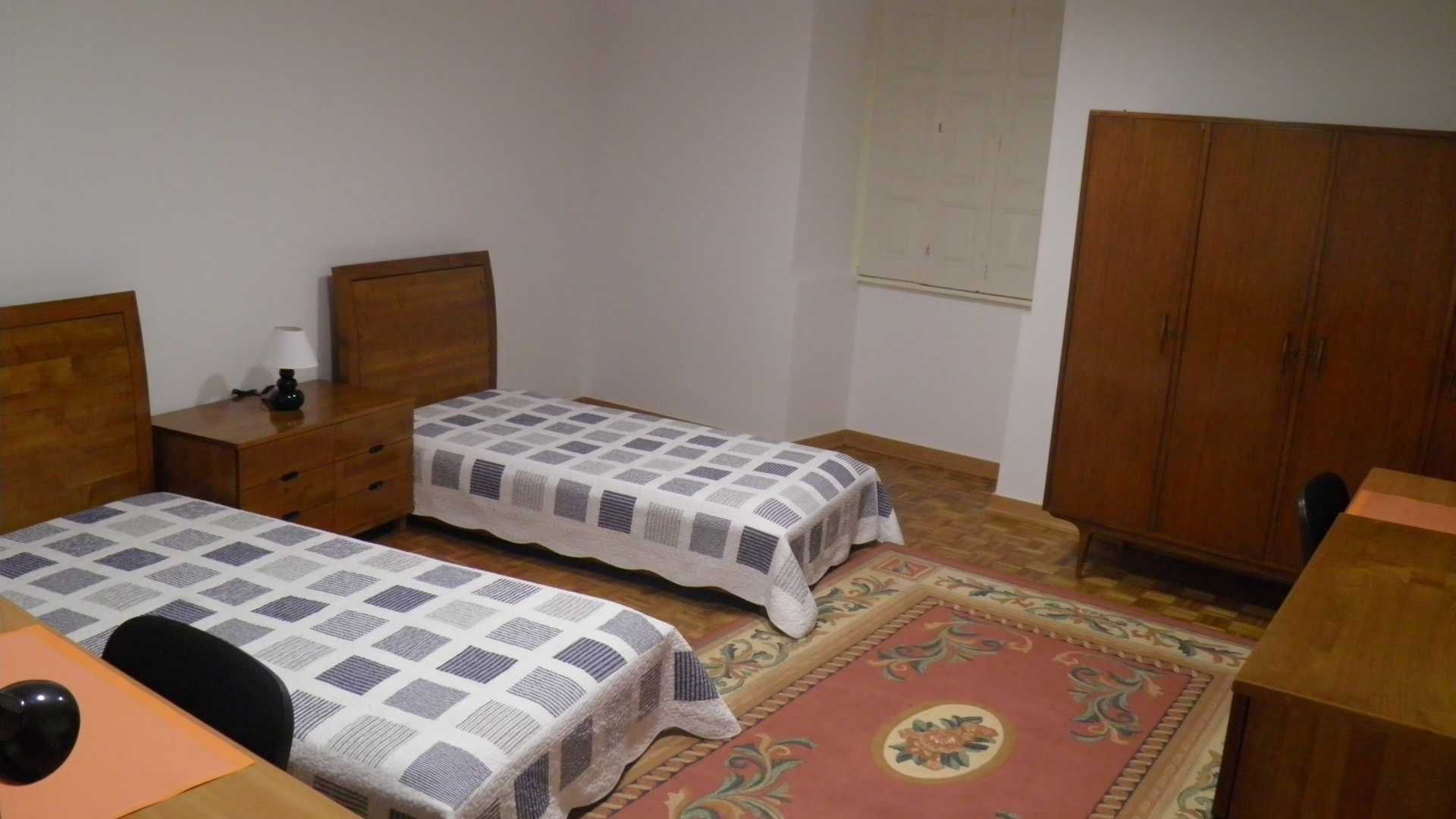 Quarto para menina estudante universitária em Coimbra