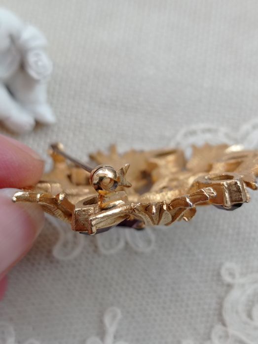 Винтажная  брошь маркирована