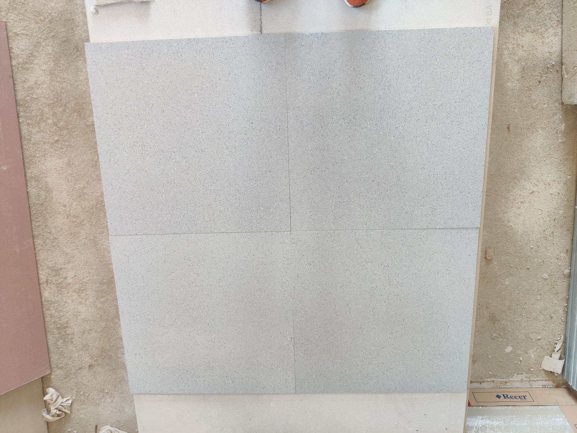 Mosaico Epicus Grey Matt.