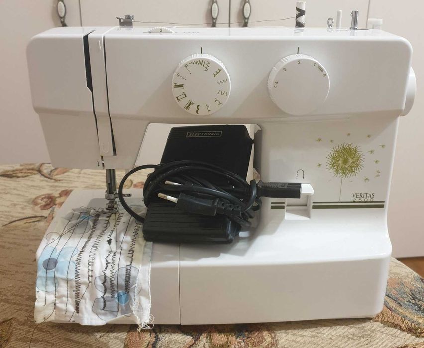 швейная машинка Veritas 2500