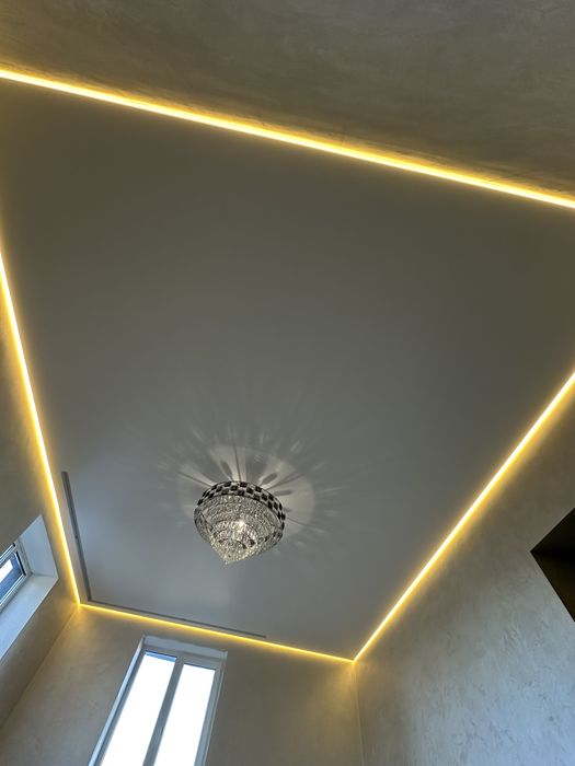 Натяжні стели / Натяжные потолки