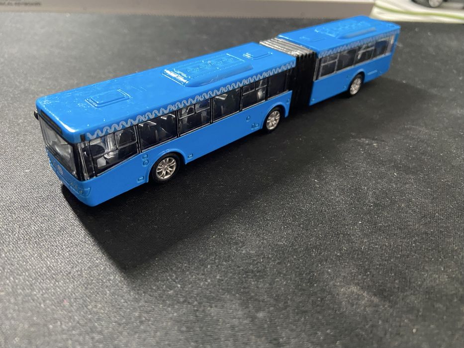 Машинка тролейбус інерційна