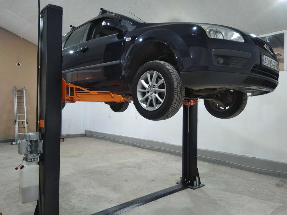 б/у четырехстоичный подъемник 5т  под развал. Топ продаж!