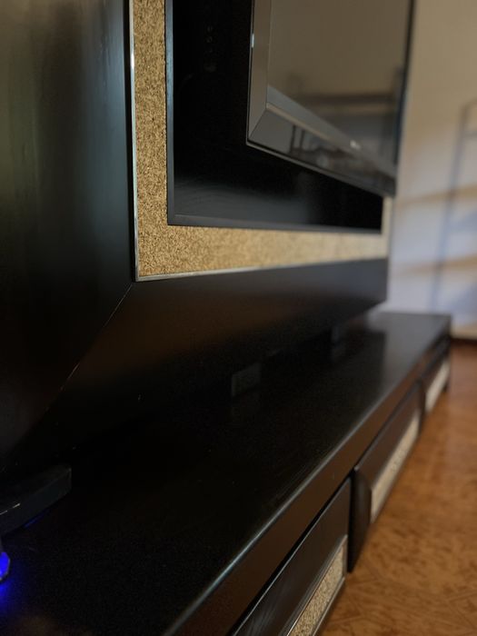 Movel de Tv, com arrumação