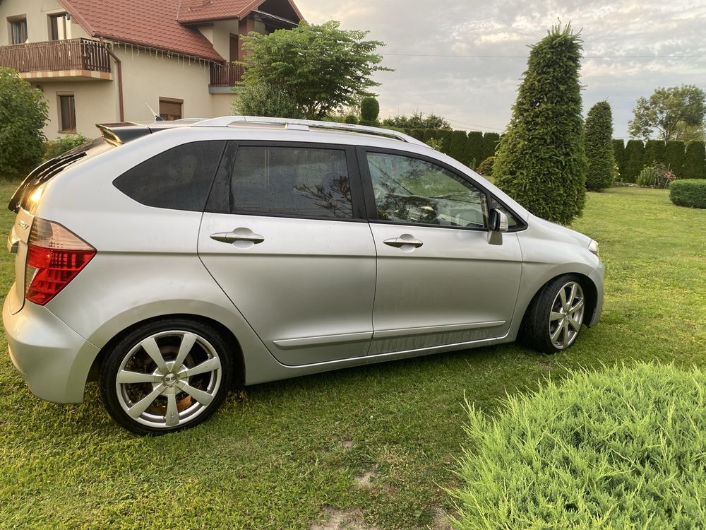 Sprzedam Honda Frv 6-osobowa