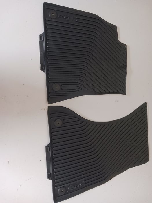 Oryginalne dywaniki gumowe Audi A4 b8 S4