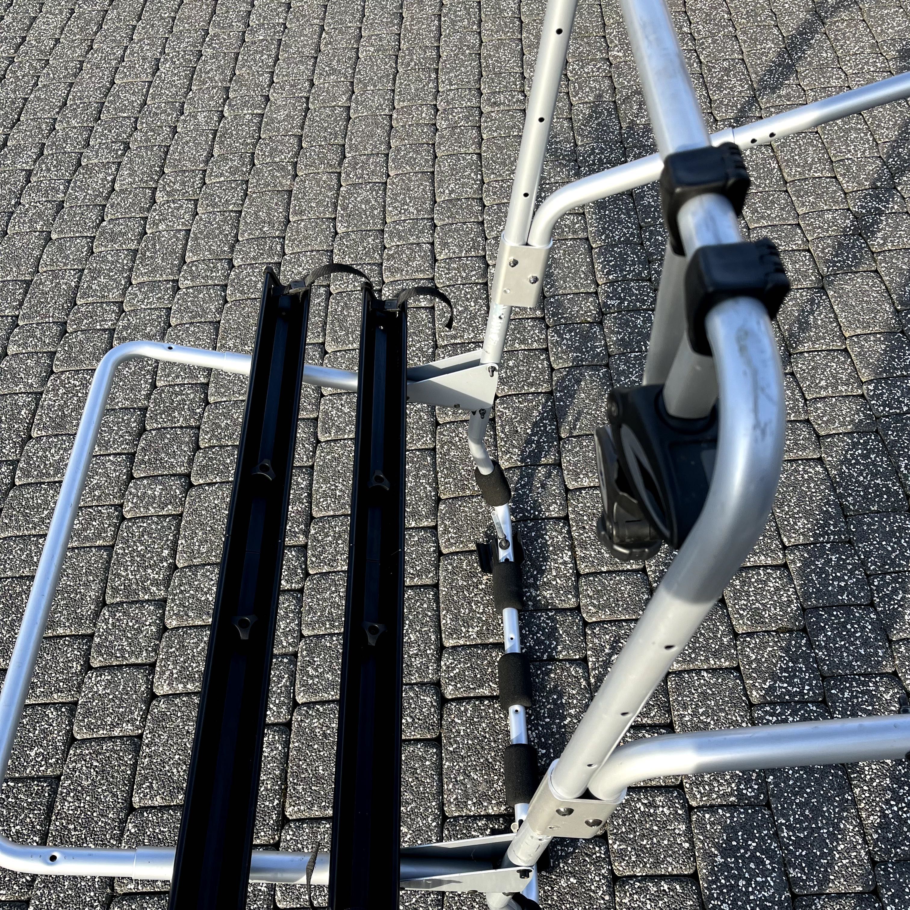 Bagażnik na 2 rowery na klapę Thule Backpac 973