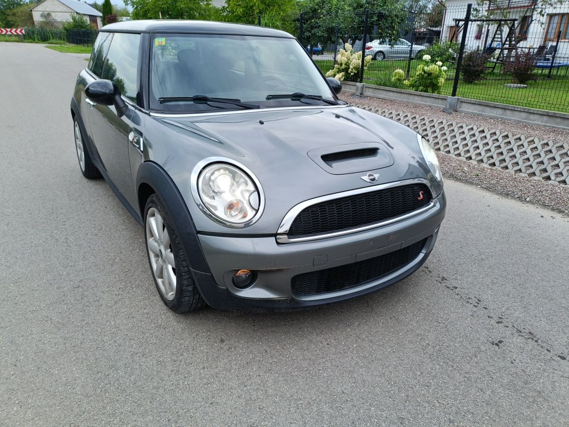 Części mini Cooper S r56 1.6 N14b16a kolor dark silver maska Lampy zde