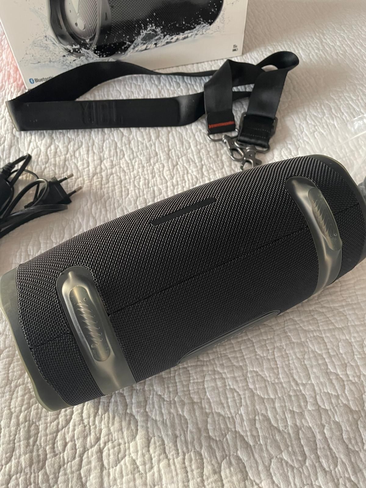 Coluna Bluetooth JBL Xtreme2