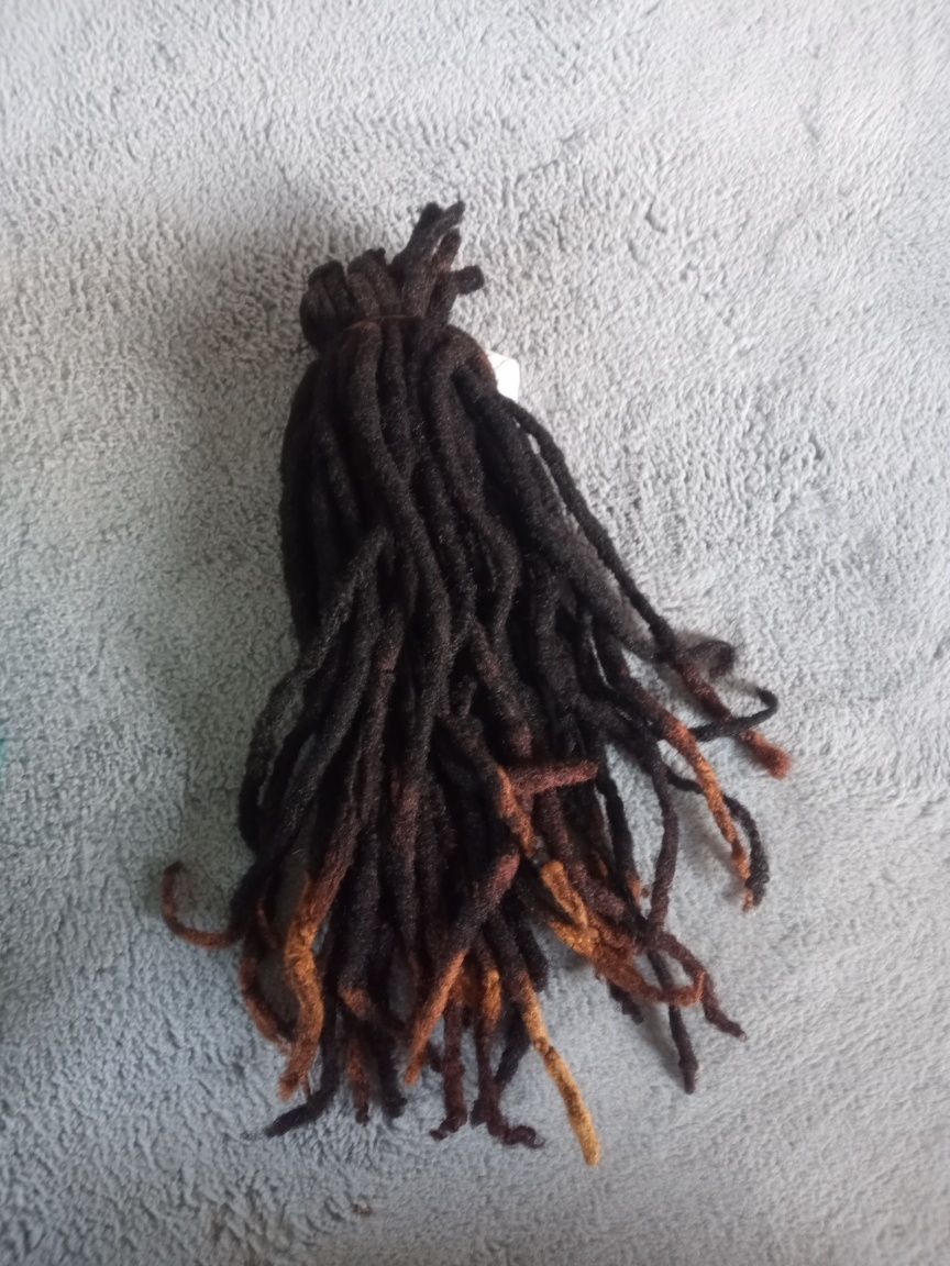 Rastas 100% Natural , temos tamangos médios e longo