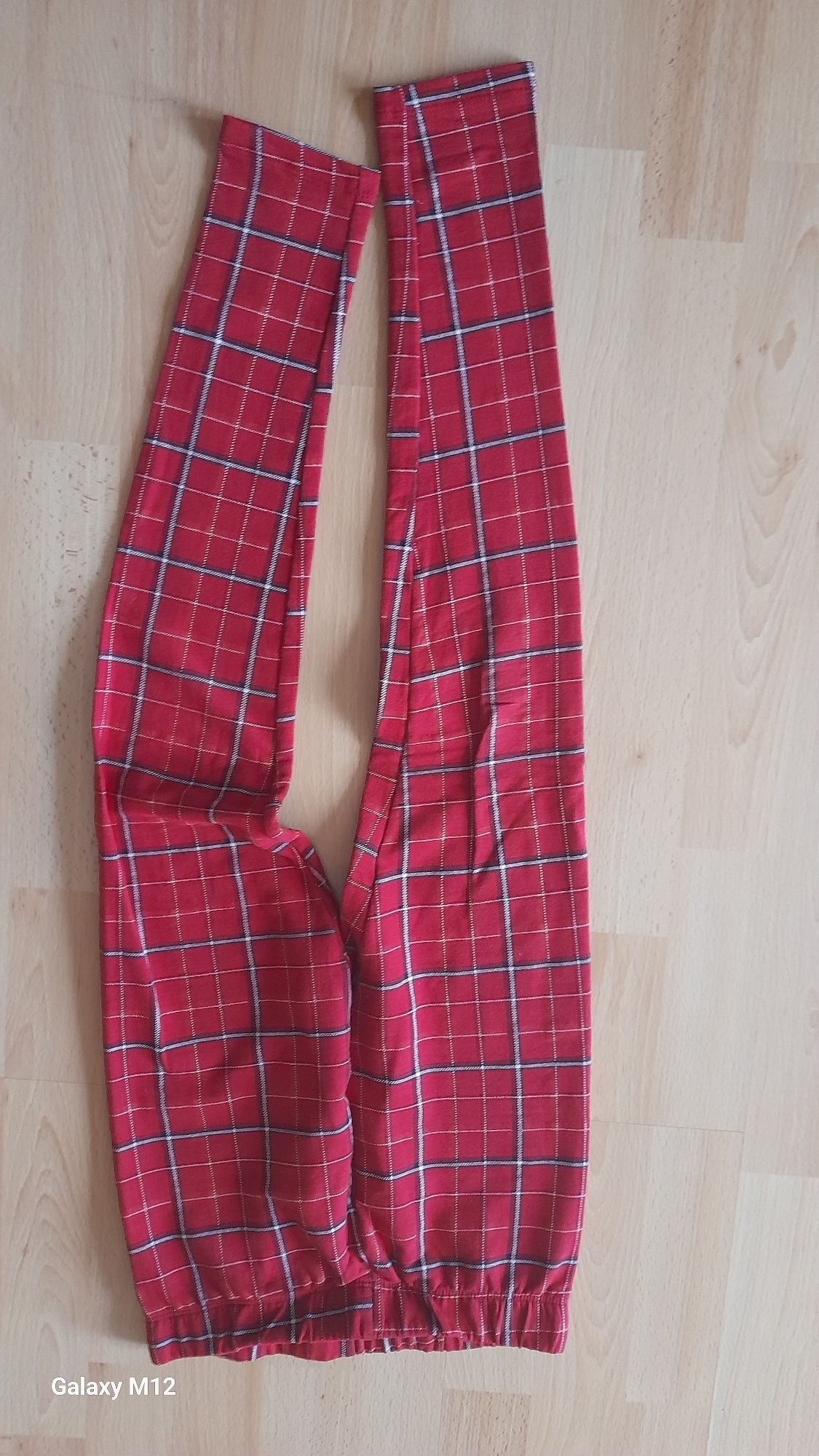 Leginsy dziewczęce r. 152