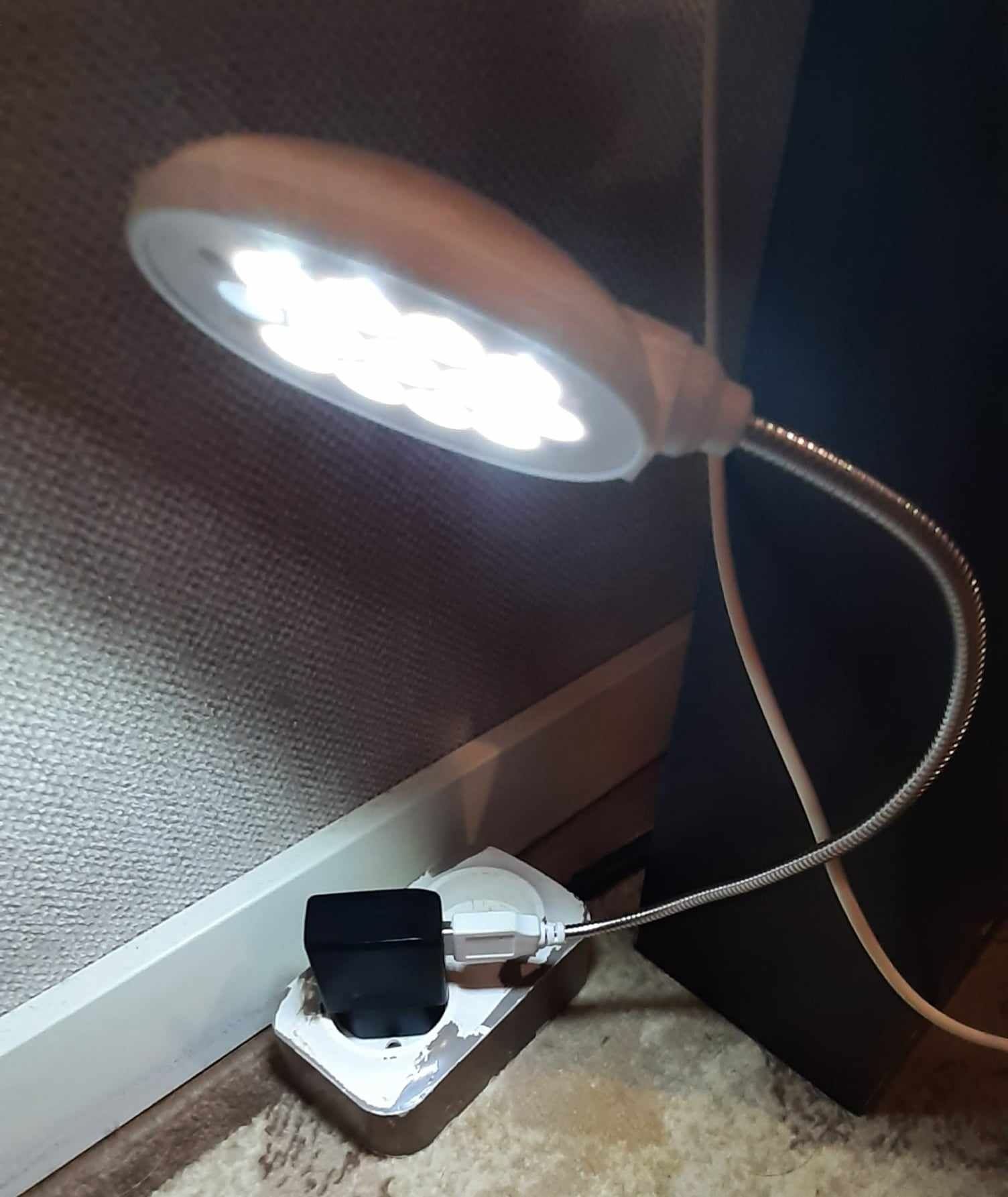 Lampka do laptopa