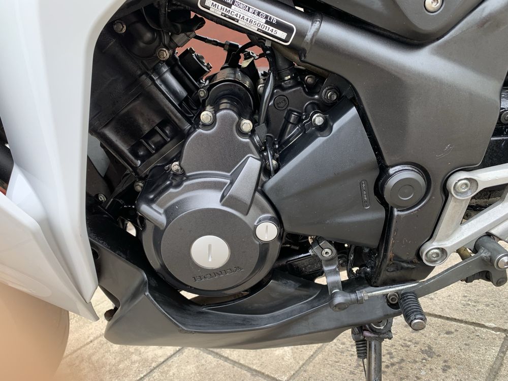 Honda CBR 250r.