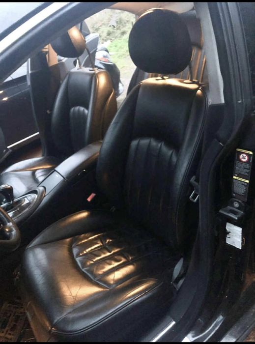 Mercedes w219 kompletne wnętrze . Czarne grzane pompowane fotele