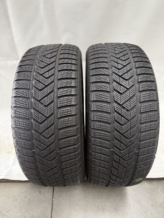 255/40/20 Pirelli Sottozero 3 Winter MO 101V