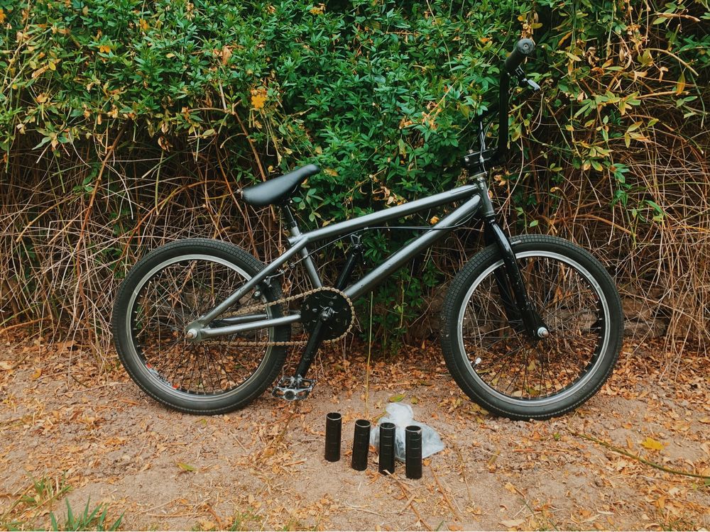 Bicicleta BMX DB