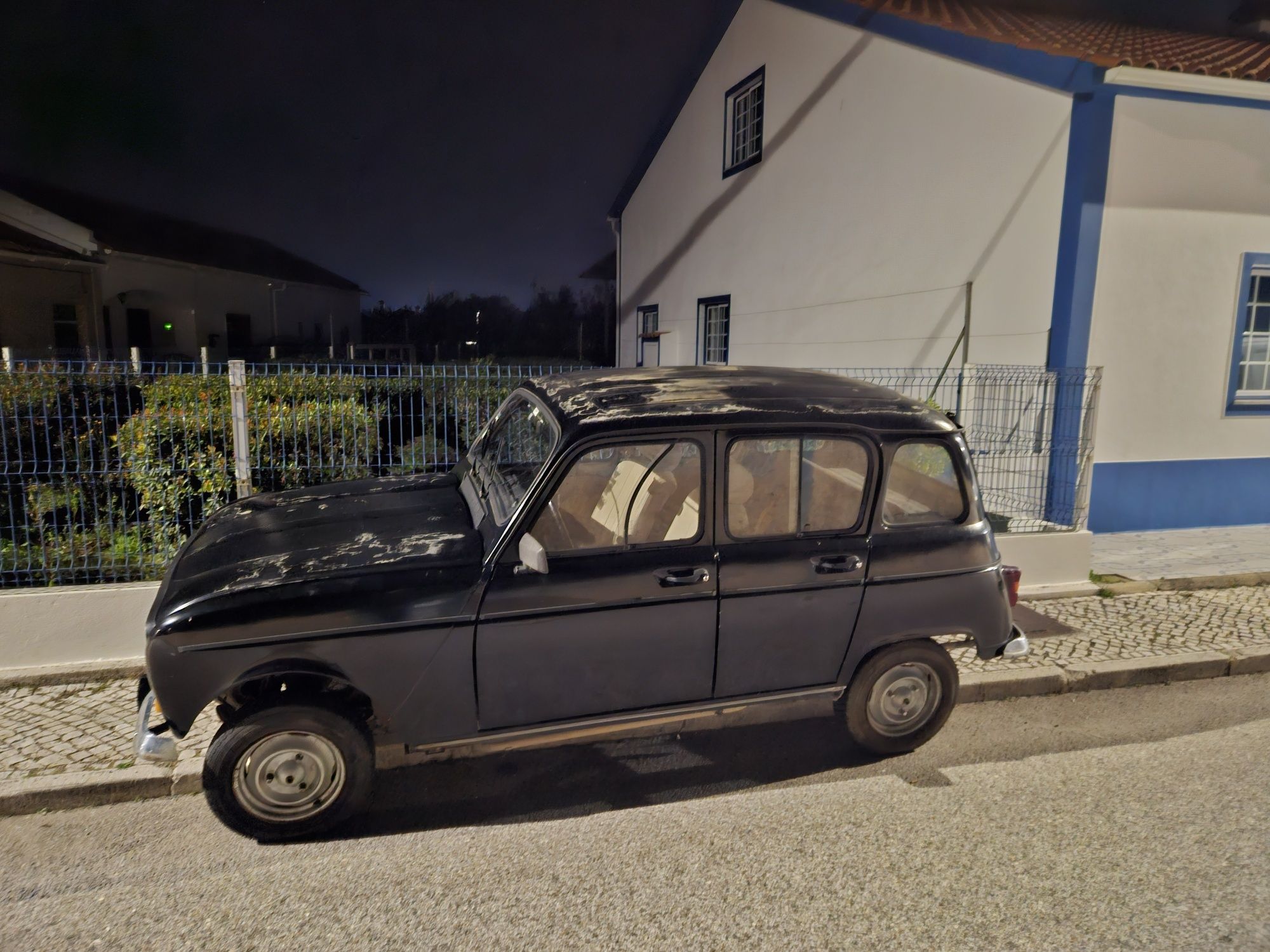 Renault 4L, venda ou troca