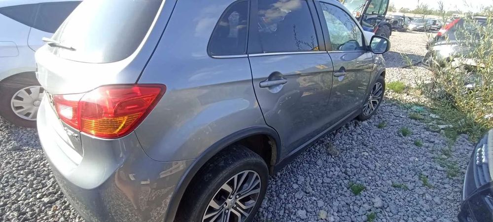 Częsci Mitsubishi ASX 2.2 D Kolor U17