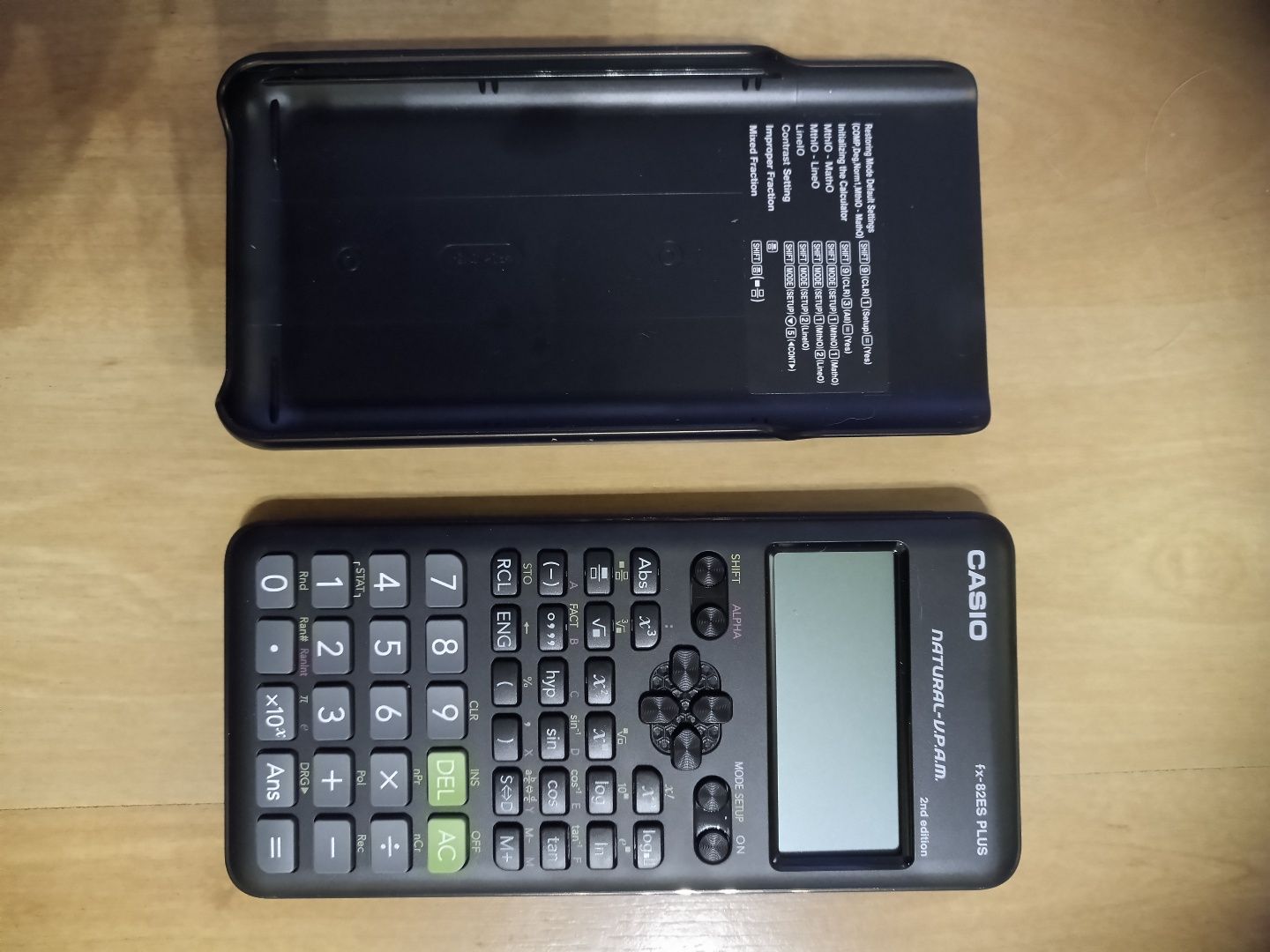 Kalkulator naukowy Casio fx-82es PLUS 2nd edition