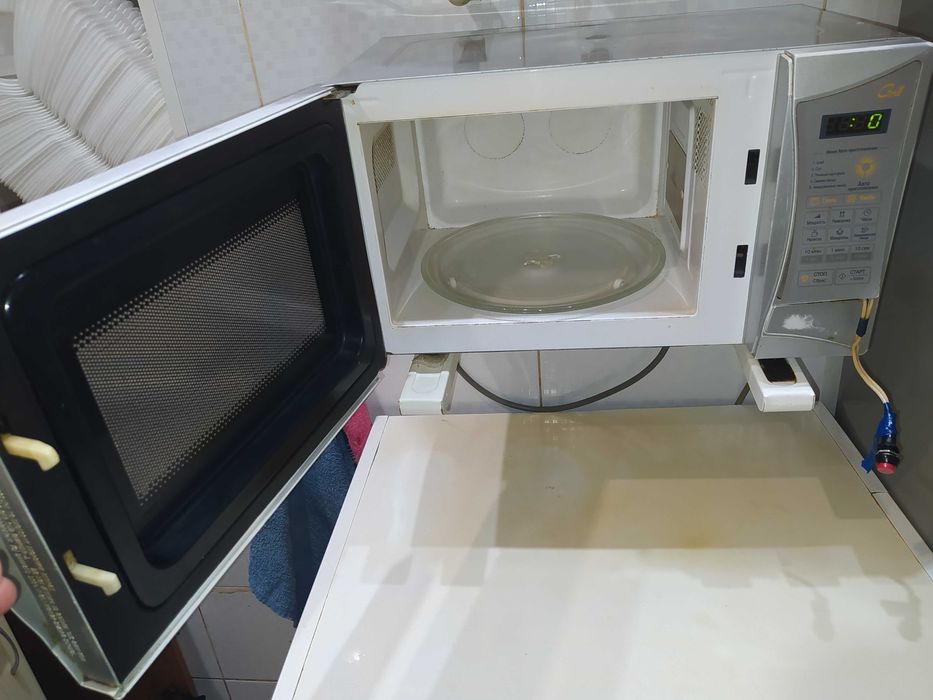 Мікрохвильова піч DAЕWOO