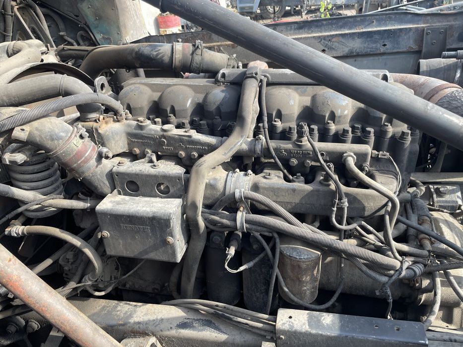 Двигун Magnum 430 mack euro 2 renault розборка