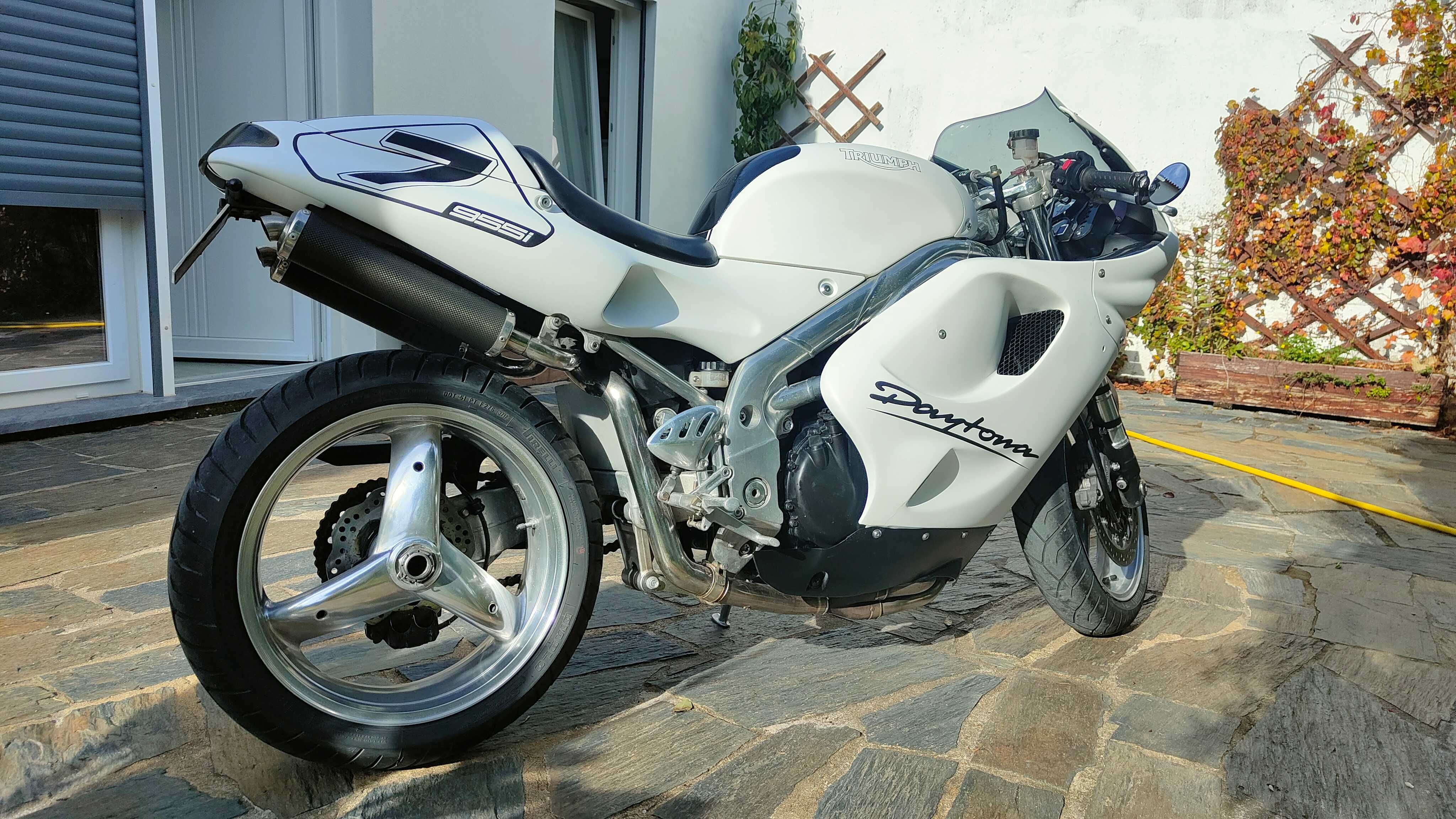 Triumph Daytona 955i